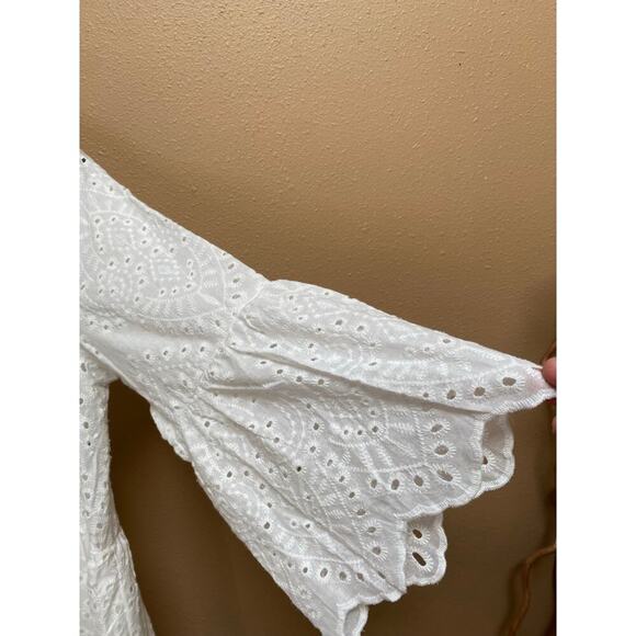 Pippidip Dress Eyelet Lace Mini Dress Scalloped Hemline and Sleeves size Medium - Picture 5 of 11